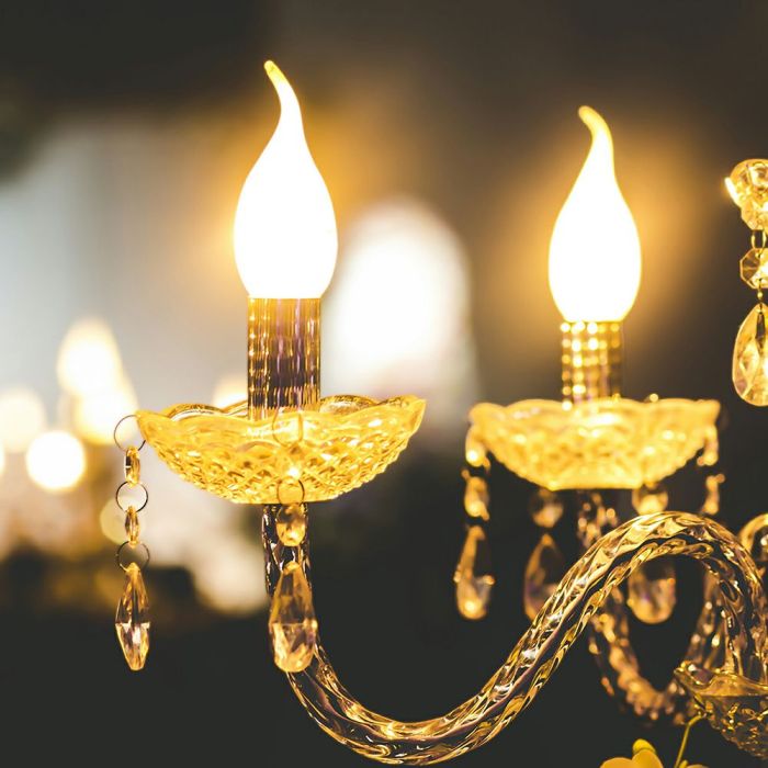 Bombilla LED V-TAC - Vela E14 - IP20 - Ámbar - 4W - 350 Lúmenes - 2200K-extra-1.webp