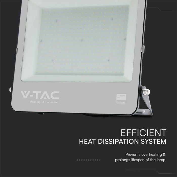 Proyector LED V-TAC - Samsung - 135lm/w - Impermeable IP65 - Negro - 300W - 34440 Lúmenes - 6500K-extra-5.webp