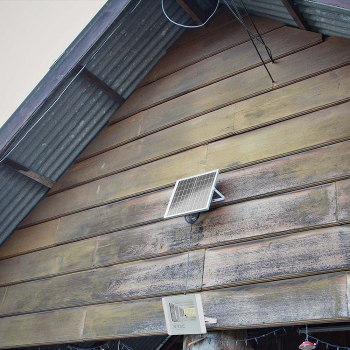 Proyector Solar V-TAC - IP65 Impermeable - Cuerpo Blanco - 2450 Lumens - 6400K-extra-3.webp