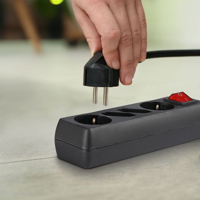 V-TAC Adaptadores y Tomas - 4 Vías - Extensión de Interruptor - IP20 - Negro - 1.5m Cable-extra-2.webp